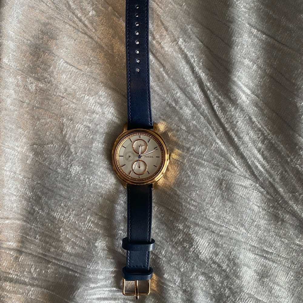 Women’s fossil watch